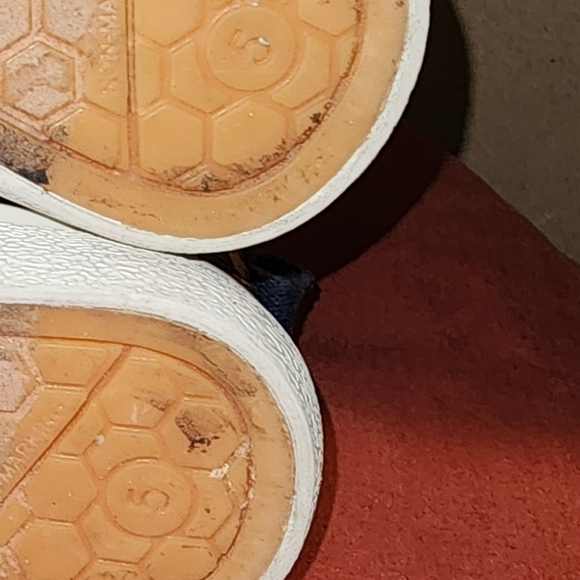 Brown boots - Picture 2 of 7